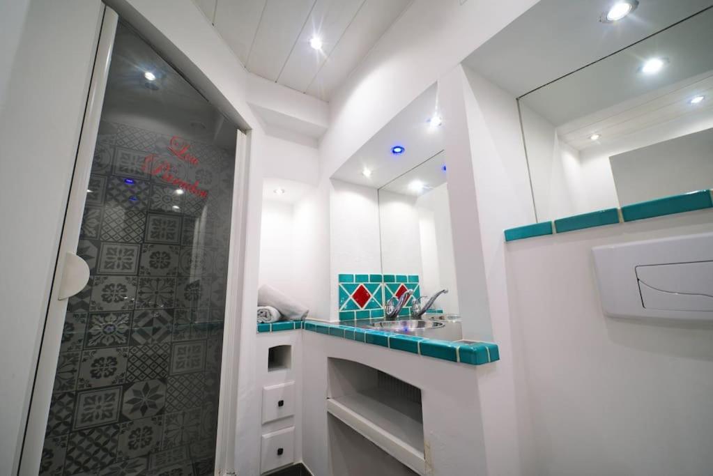 Atypiqueroom Centreville Parking Sous Terrain Free مُلووز المظهر الخارجي الصورة